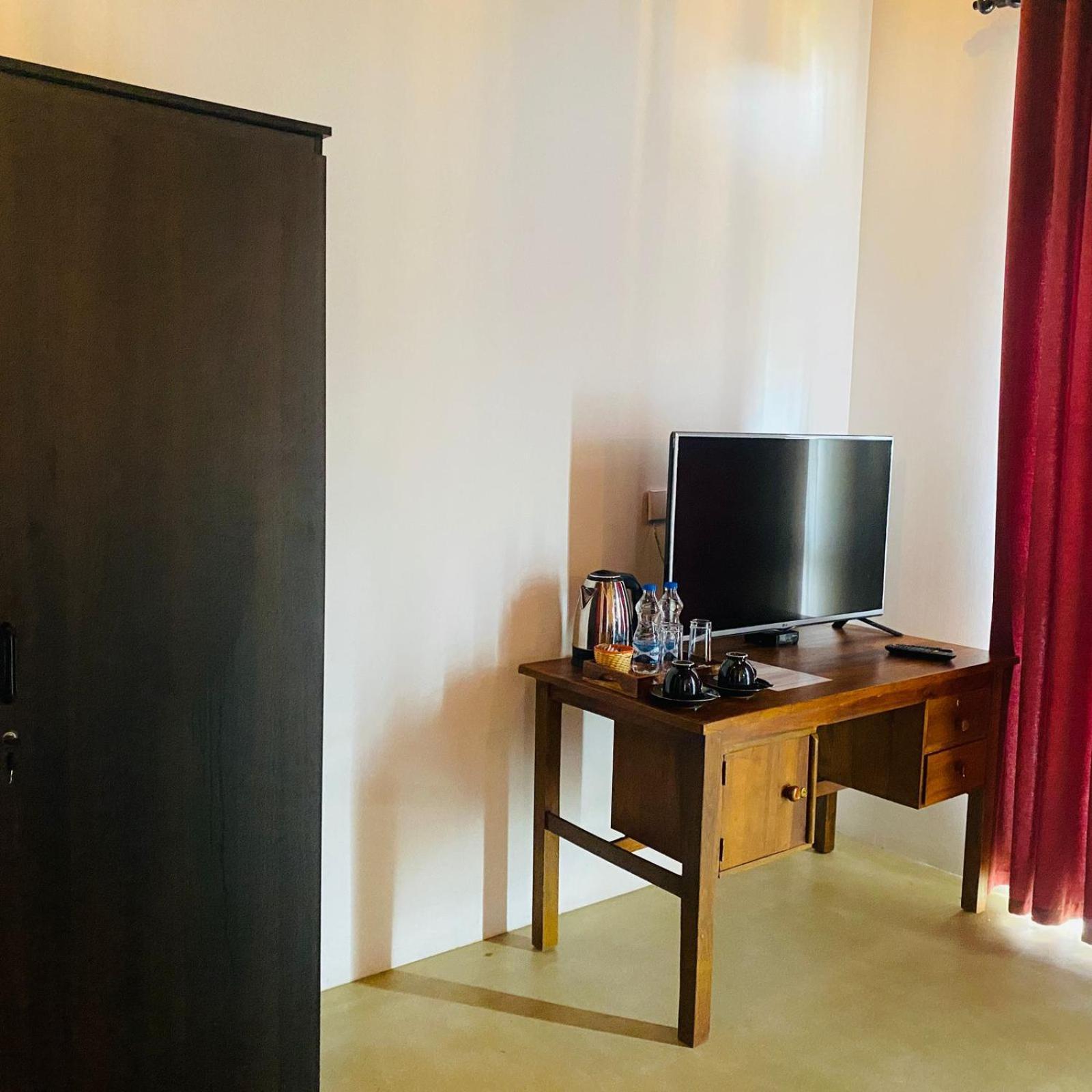 Shima Guni Beach Club Hotel Matara Rom bilde